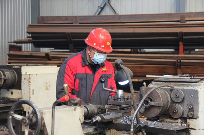 土壤修復設備制造現(xiàn)場