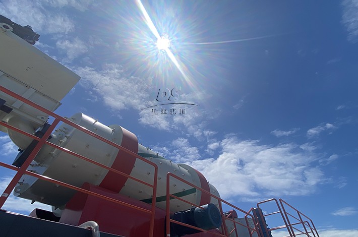 鉆井泥漿處理設(shè)備 鉆井泥漿處理設(shè)備