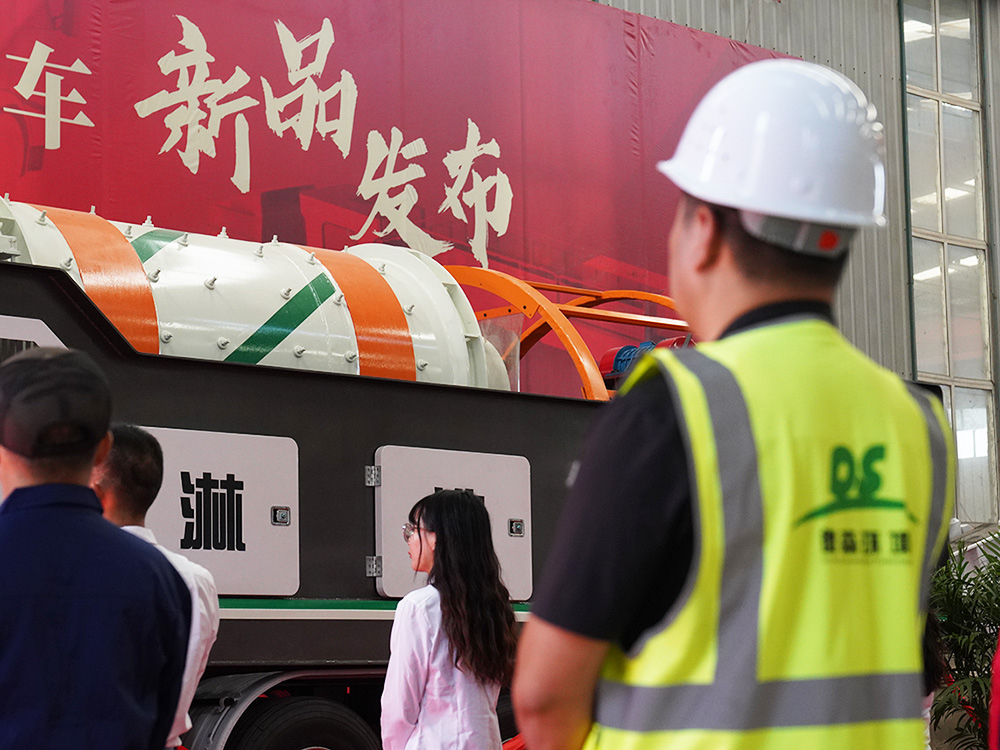 德森淋洗修復(fù)車 德森淋洗修復(fù)車