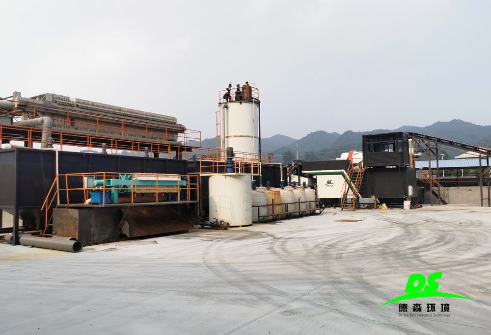 在淤泥深處，德森環(huán)境設(shè)備如何悄悄改變水的模樣？